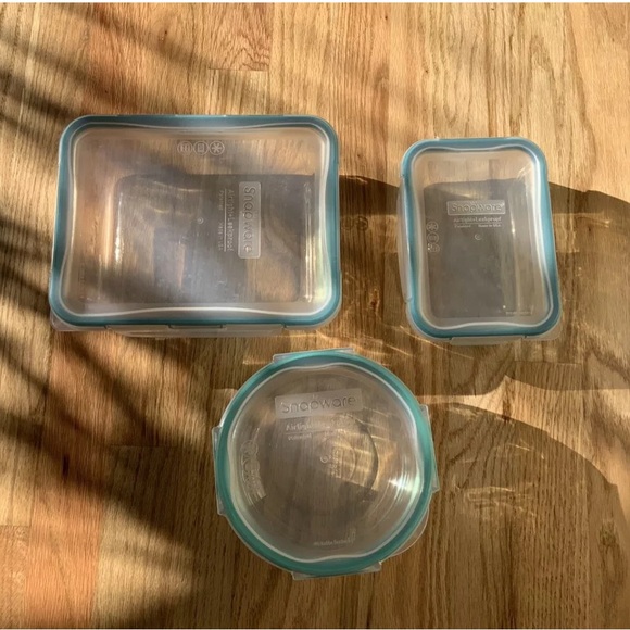 Snapware Pyrex 3-Piece Glass Food Storage Set with Locking Lids - Clear - Picture 1 of 5